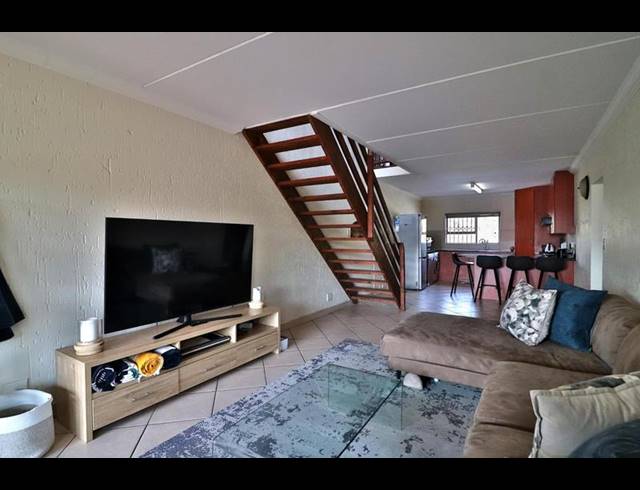 2 BEDROOM APARTMENT FOR SALE IN PAULSHOF